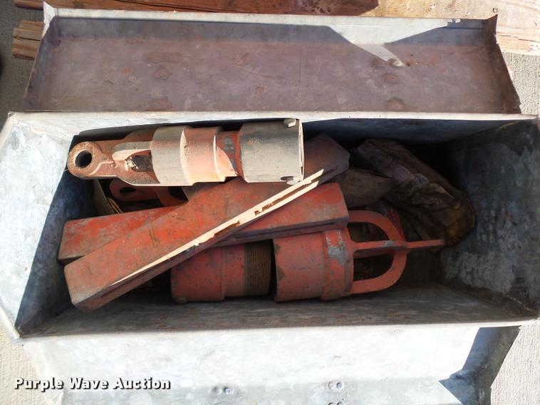 image for item AV9766 Elephant Industries E5M hydraulic pipe pusher