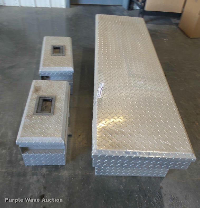 image for item AV9772 (3) GMC factory toolboxes