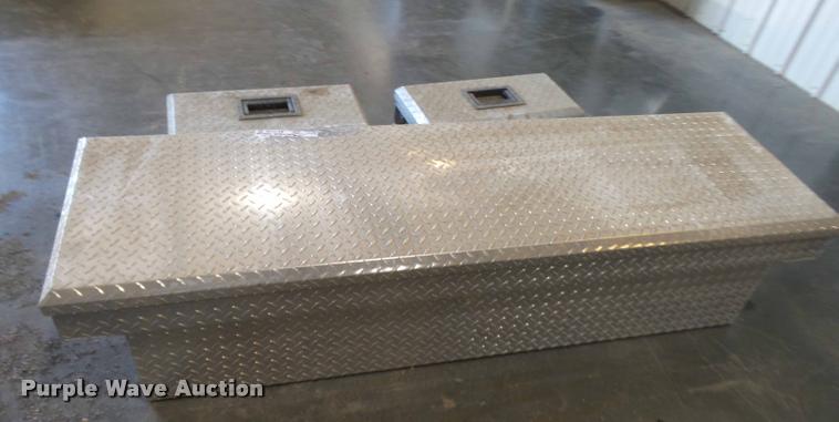 image for item AV9772 (3) GMC factory toolboxes