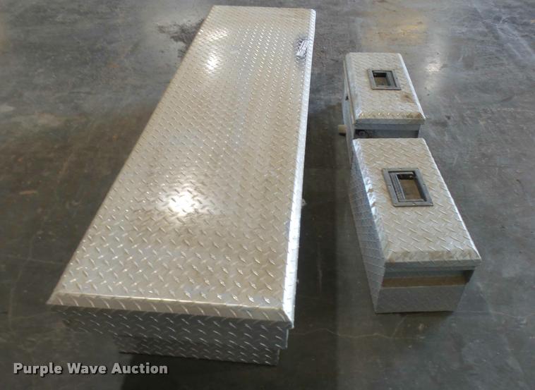 image for item AV9772 (3) GMC factory toolboxes