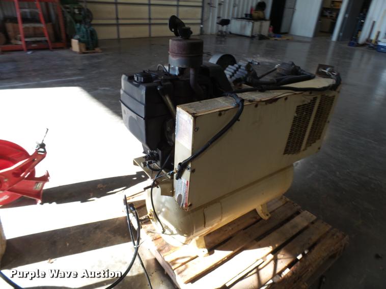 image for item AV9775 Ingersoll Rand 2475-125 air compressor
