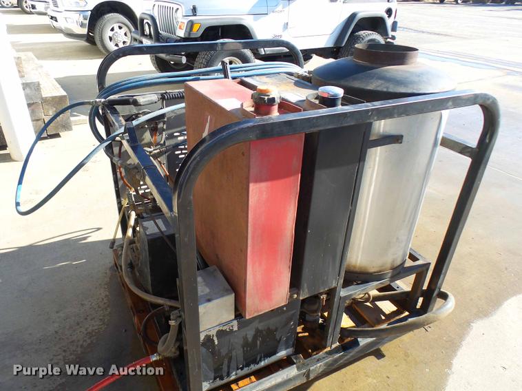 image for item AV9776 Aaladin pressure washer