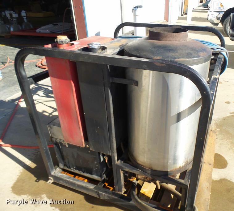 image for item AV9776 Aaladin pressure washer