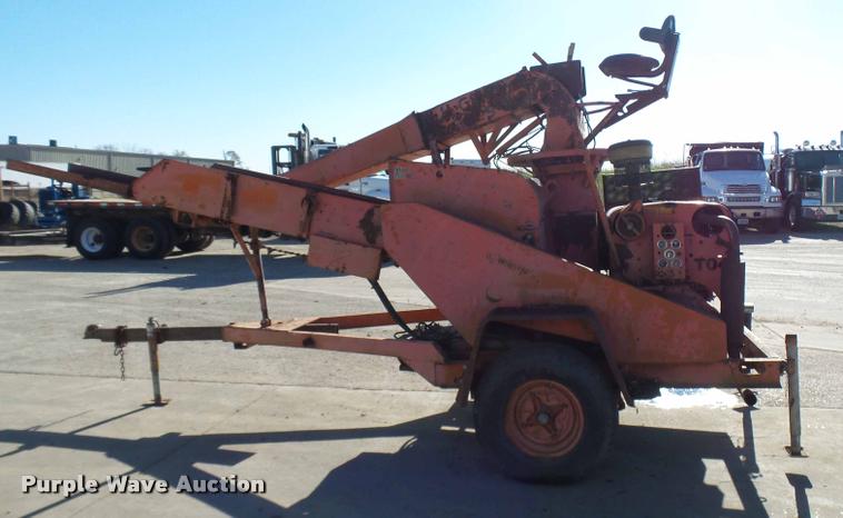 image for item AV9778 Finn MSD-23 straw blower