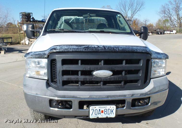 image for item AV9781 2006 Ford F250 Super Duty SuperCab pickup truck