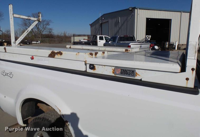 image for item AV9781 2006 Ford F250 Super Duty SuperCab pickup truck