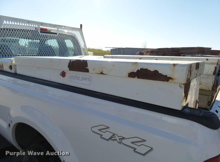image for item AV9781 2006 Ford F250 Super Duty SuperCab pickup truck