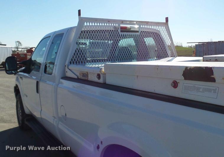 image for item AV9781 2006 Ford F250 Super Duty SuperCab pickup truck