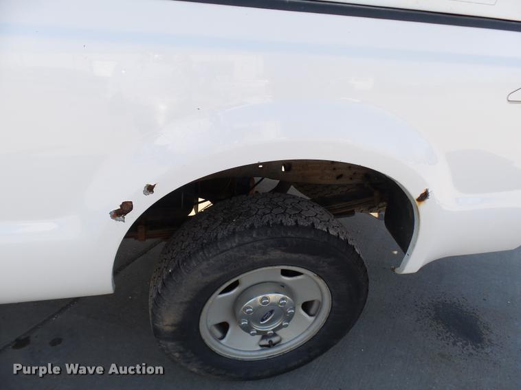 image for item AV9781 2006 Ford F250 Super Duty SuperCab pickup truck