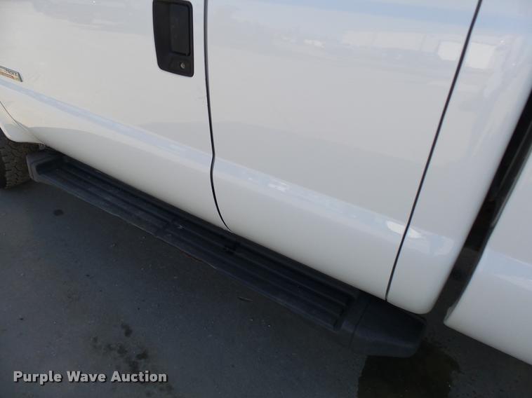 image for item AV9781 2006 Ford F250 Super Duty SuperCab pickup truck