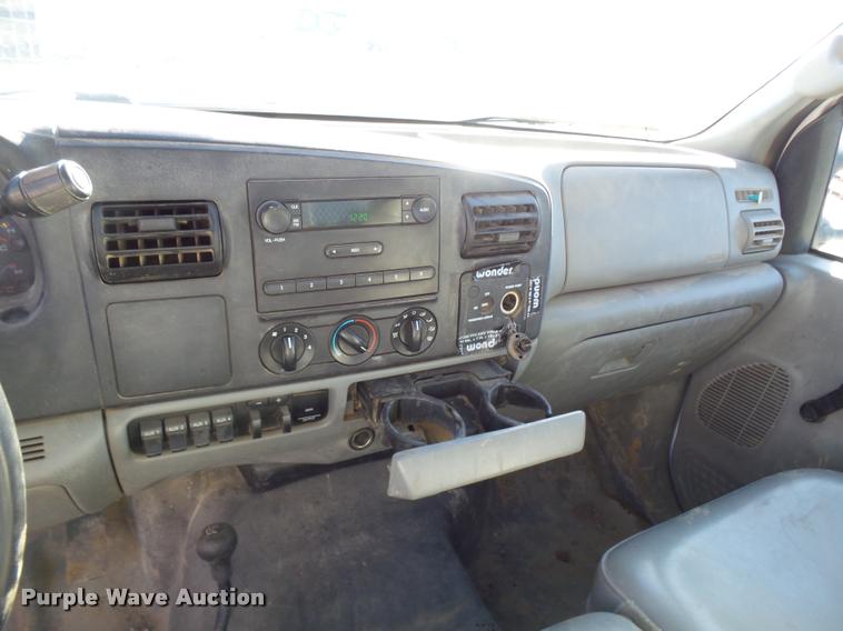 image for item AV9781 2006 Ford F250 Super Duty SuperCab pickup truck