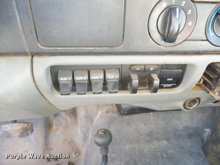 image for item AV9781 2006 Ford F250 Super Duty SuperCab pickup truck