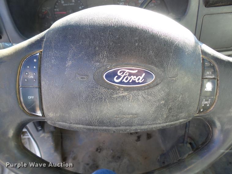 image for item AV9781 2006 Ford F250 Super Duty SuperCab pickup truck