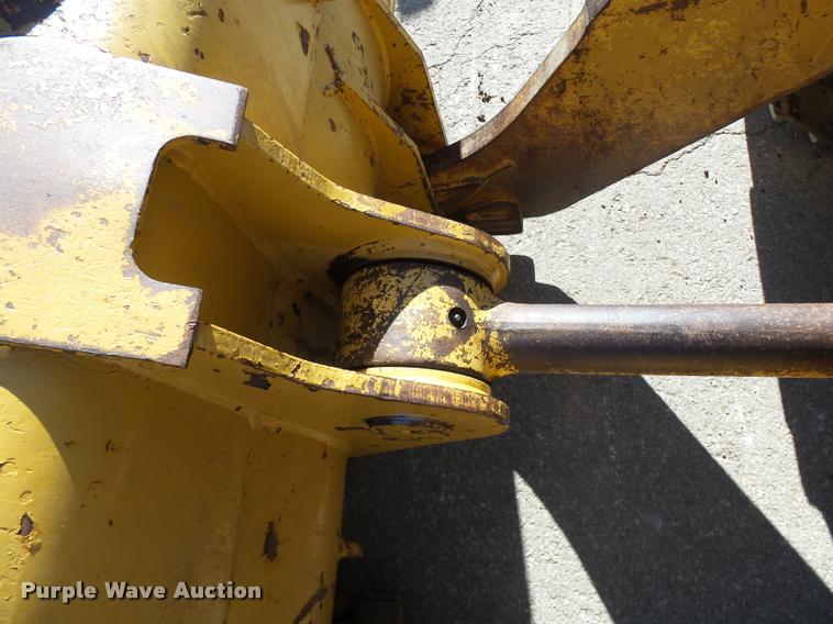 image for item AV9786 1991 Caterpillar 963 track loader