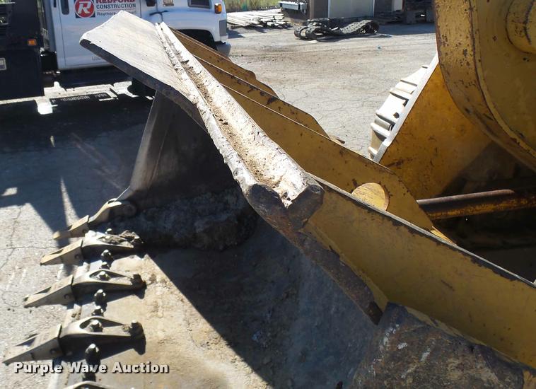 image for item AV9786 1991 Caterpillar 963 track loader