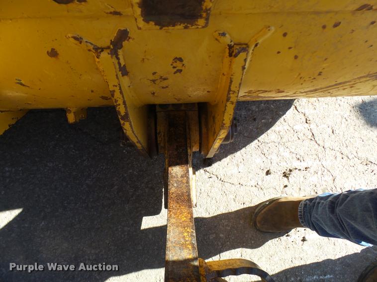 image for item AV9786 1991 Caterpillar 963 track loader
