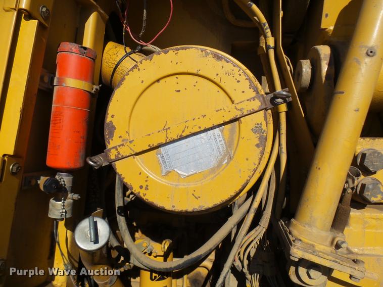 image for item AV9786 1991 Caterpillar 963 track loader