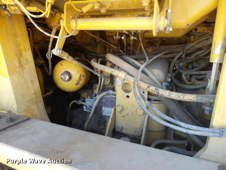 image for item AV9786 1991 Caterpillar 963 track loader