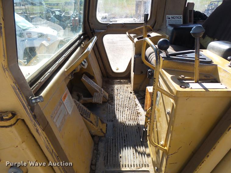 image for item AV9786 1991 Caterpillar 963 track loader