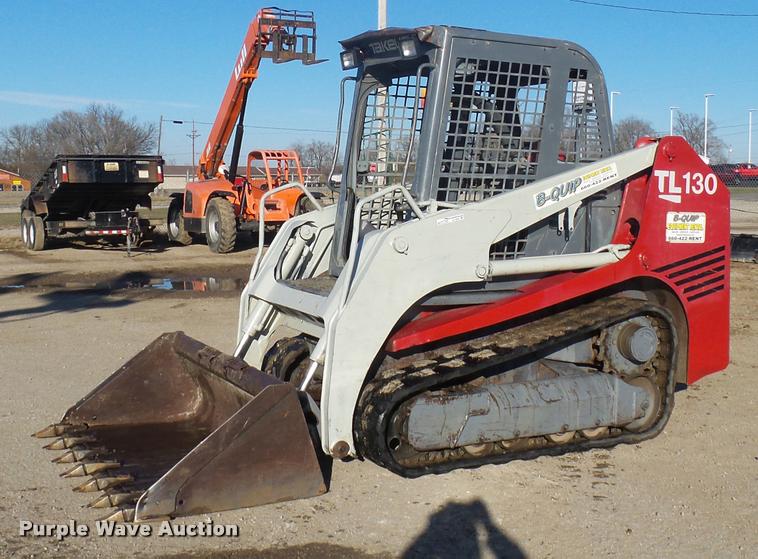 image for item AV9825 2005 Takeuchi TL130 skid steer