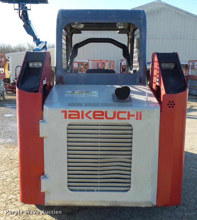 image for item AV9825 2005 Takeuchi TL130 skid steer