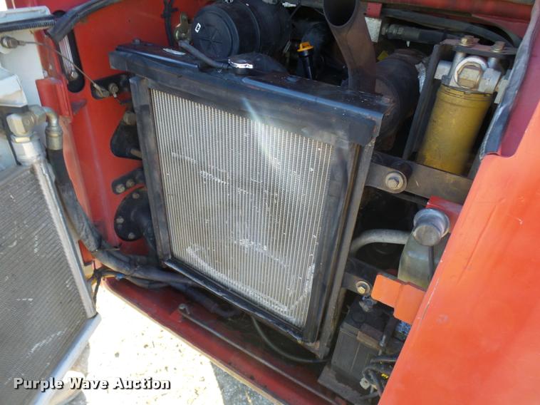 image for item AV9825 2005 Takeuchi TL130 skid steer