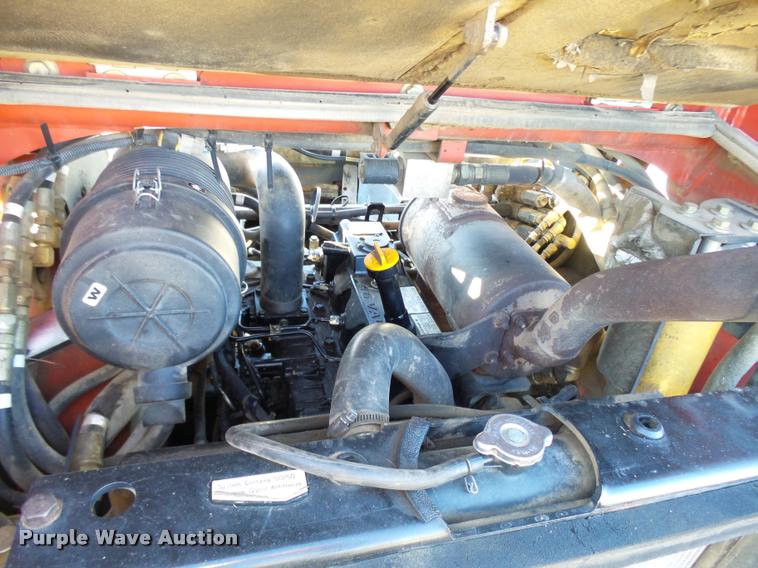 image for item AV9825 2005 Takeuchi TL130 skid steer