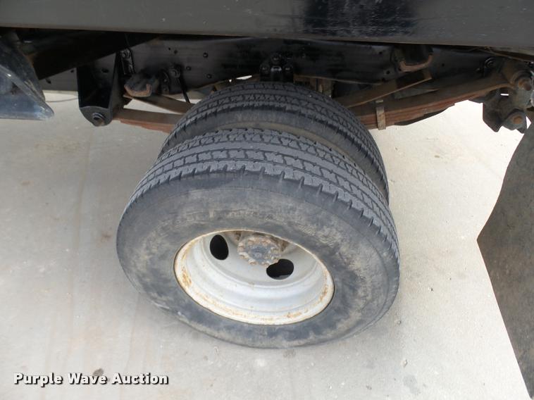 image for item AV9826 1996 Ford F450 Super Duty dump flatbed truck