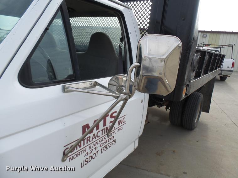 image for item AV9826 1996 Ford F450 Super Duty dump flatbed truck