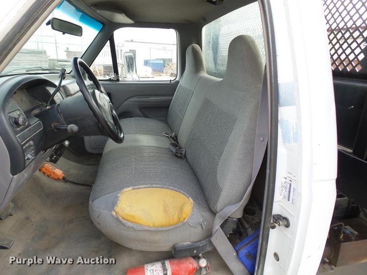 image for item AV9826 1996 Ford F450 Super Duty dump flatbed truck