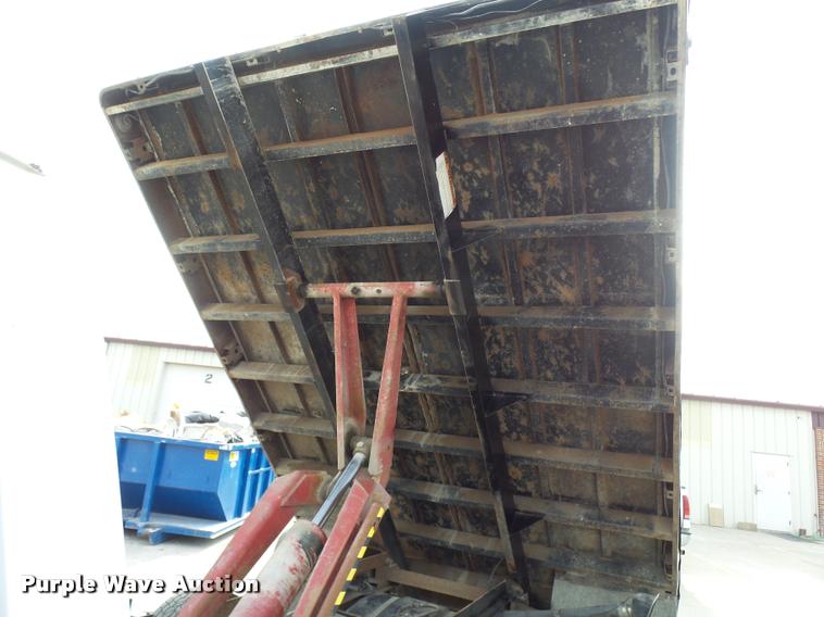 image for item AV9826 1996 Ford F450 Super Duty dump flatbed truck