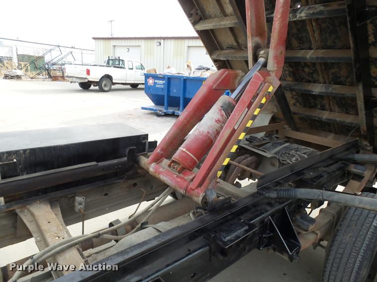 image for item AV9826 1996 Ford F450 Super Duty dump flatbed truck