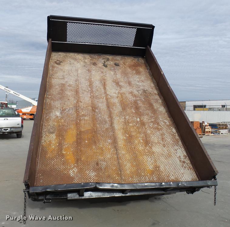 image for item AV9826 1996 Ford F450 Super Duty dump flatbed truck