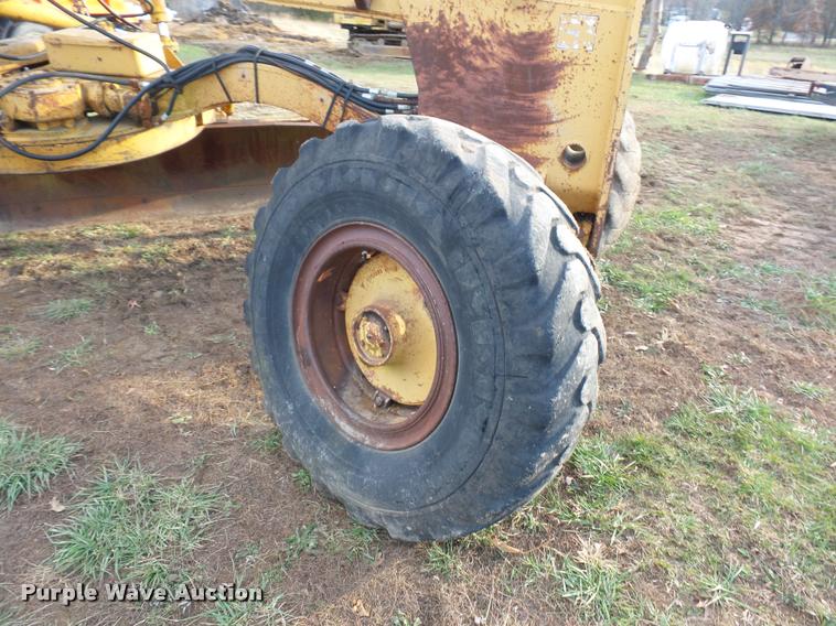 image for item AX9042 Dresser A560E motor grader