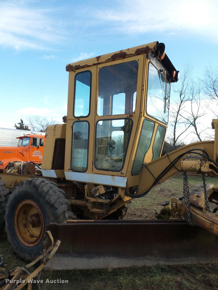 image for item AX9042 Dresser A560E motor grader