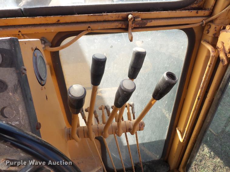 image for item AX9042 Dresser A560E motor grader