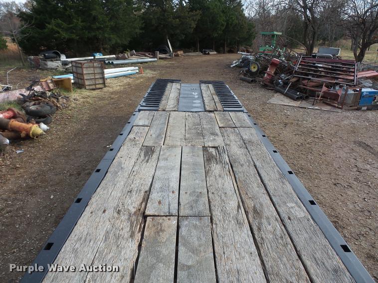 image for item AX9054 1980 Trail-Eze 5542-1200 equipment trailer