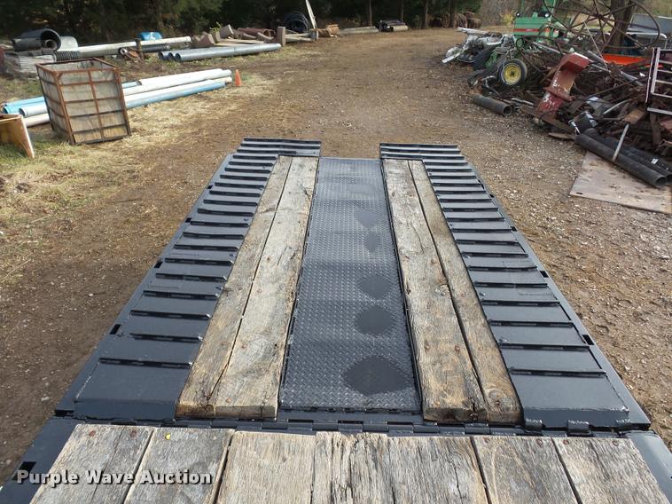 image for item AX9054 1980 Trail-Eze 5542-1200 equipment trailer