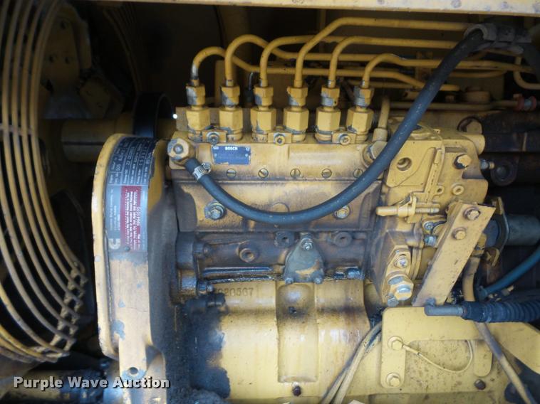 image for item BG9526 Champion 720H Series III motor grader