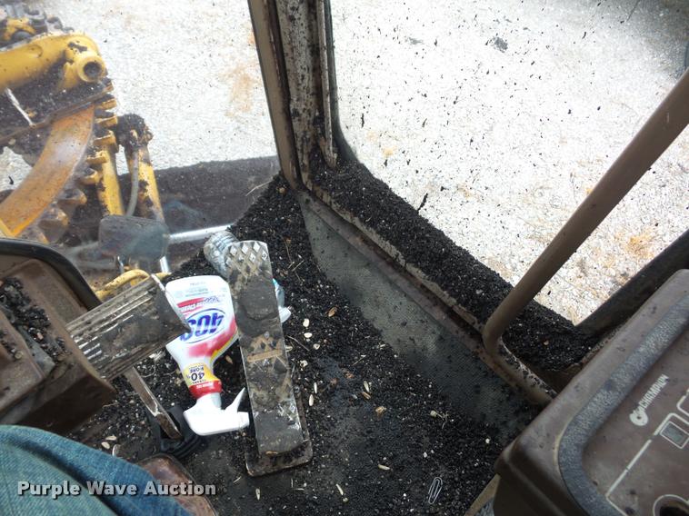 image for item BG9526 Champion 720H Series III motor grader