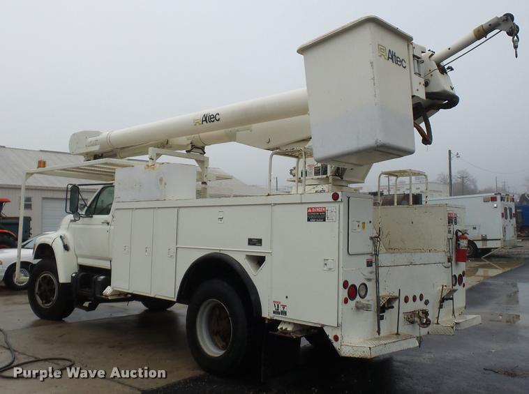 image for item BG9530 1997 Ford F800 Super Duty bucket truck
