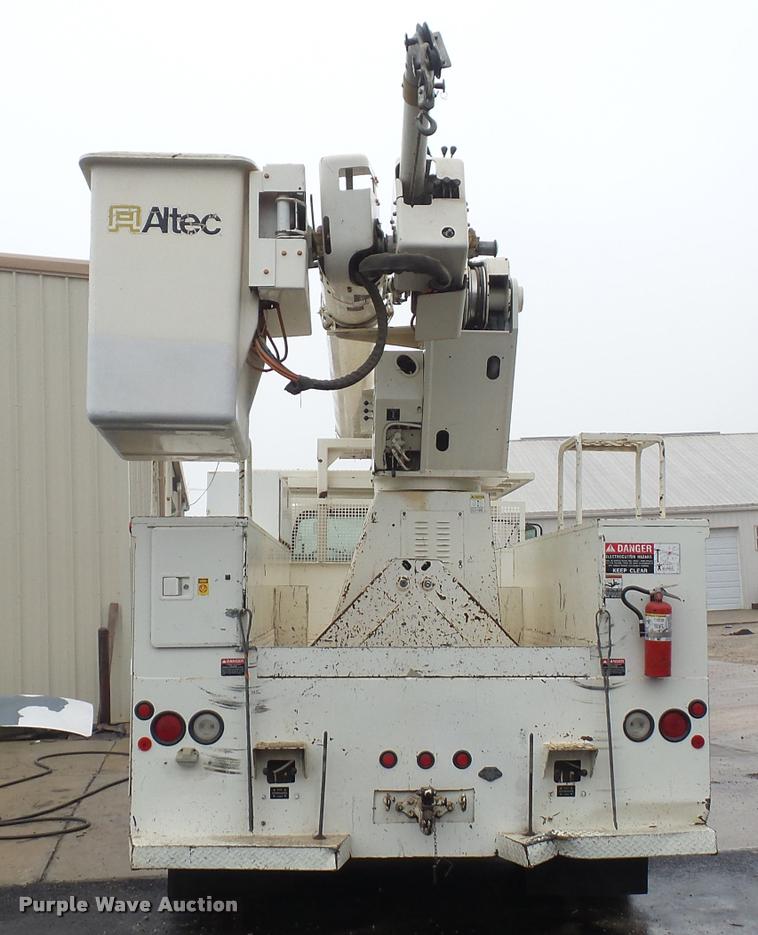 image for item BG9530 1997 Ford F800 Super Duty bucket truck