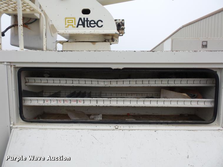 image for item BG9530 1997 Ford F800 Super Duty bucket truck