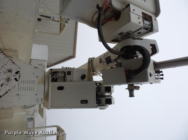 image for item BG9530 1997 Ford F800 Super Duty bucket truck