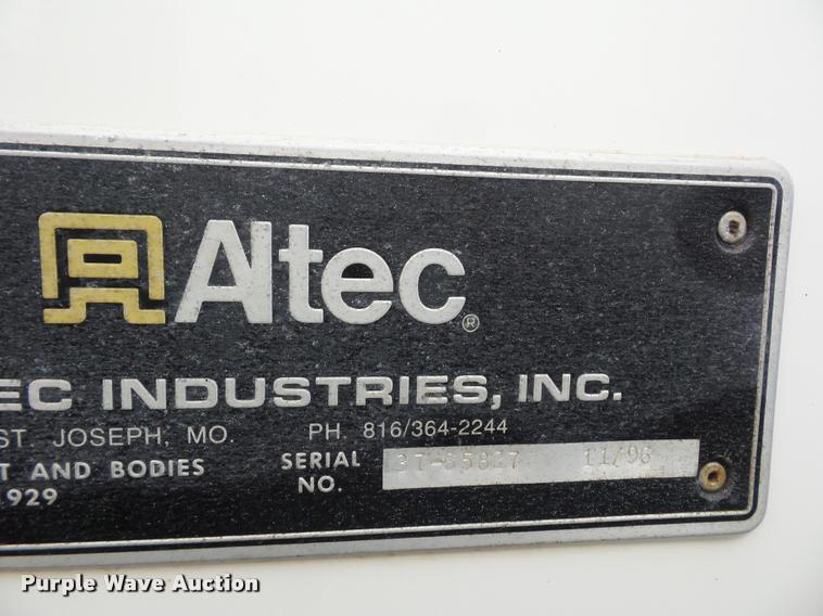 image for item BG9530 1997 Ford F800 Super Duty bucket truck