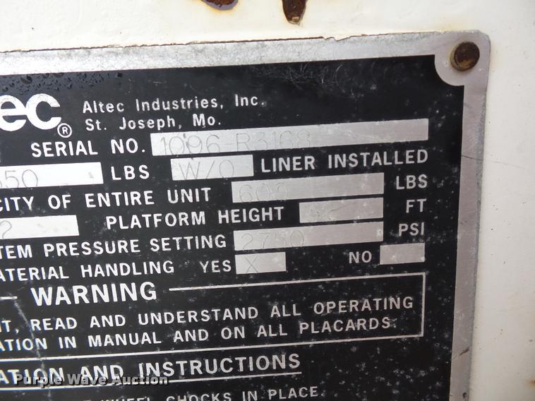 image for item BG9530 1997 Ford F800 Super Duty bucket truck