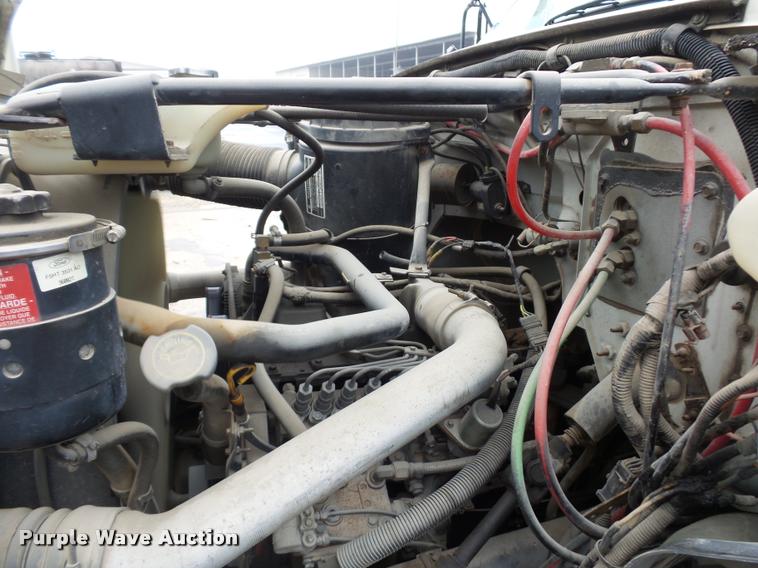 image for item BG9530 1997 Ford F800 Super Duty bucket truck