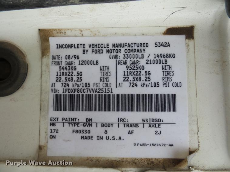 image for item BG9530 1997 Ford F800 Super Duty bucket truck