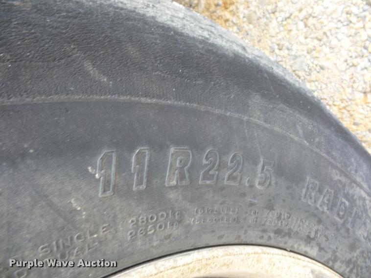 image for item BG9531 2006 Freightliner Business Class M2 pothole patcher truck