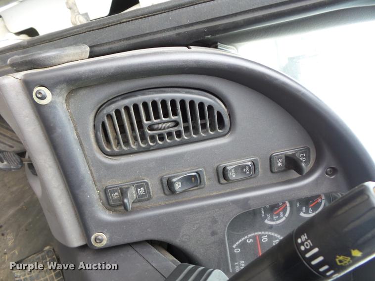 image for item BG9531 2006 Freightliner Business Class M2 pothole patcher truck